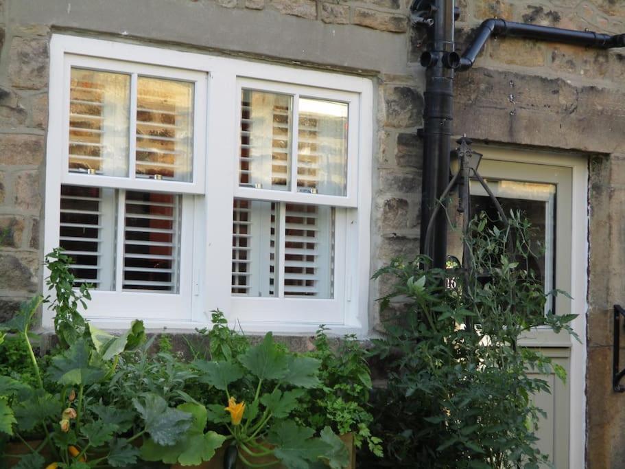1800 Period Grade 2 Listed Cottage Addingham Exterior foto